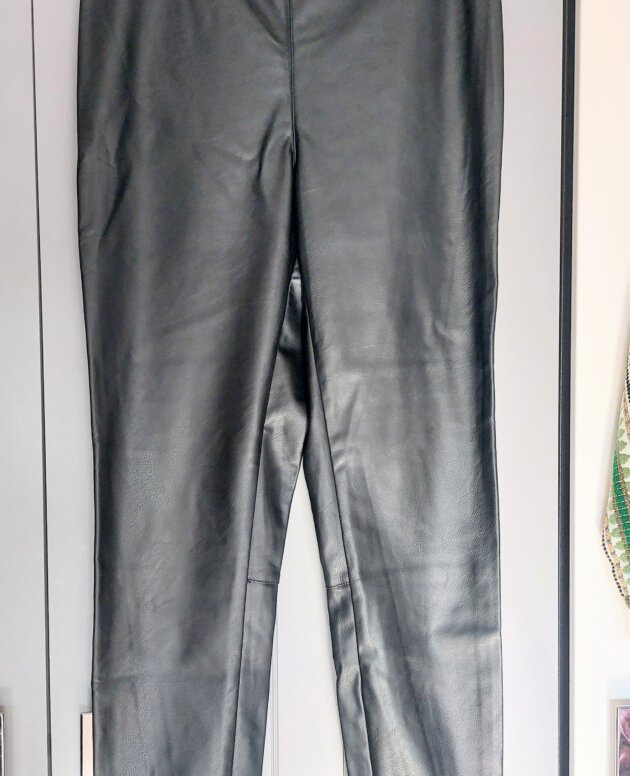 Pantalon simili cuir noir