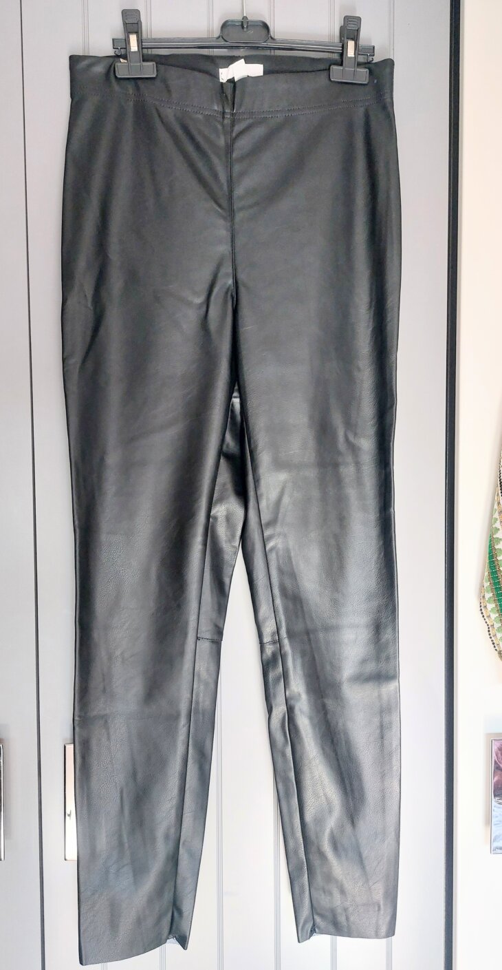 Pantalon simili cuir noir