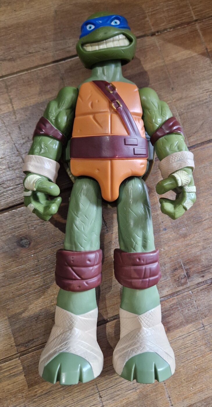 Tortue Ninja Leonardo +/- 27cm - Image 2
