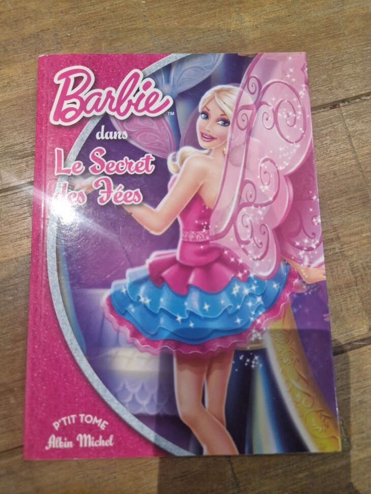 Livre "Barbie dans Le Secret des Fées n°2" - très bon état