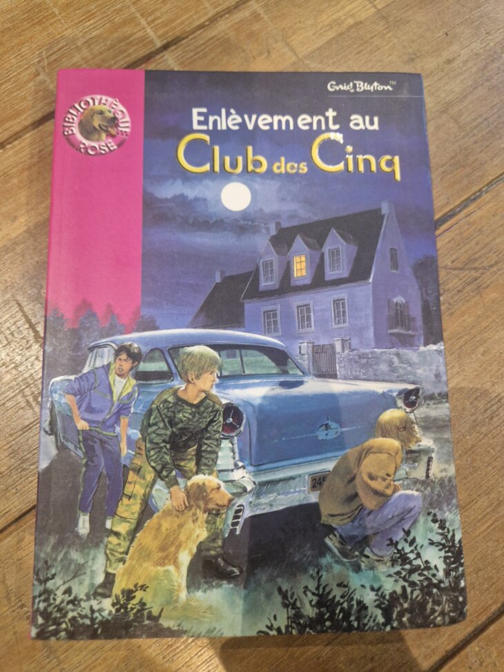 Livre "Enlèvement au Club des Cinq n°821" Bibliothèque rose - neuf