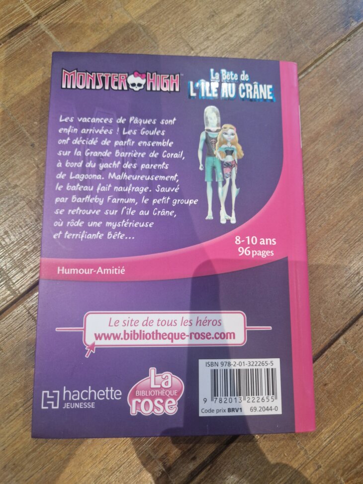 Livre "Monster High - La bête de l'île au crâne n°10" Bibliothèque rose - neuf - Image 2