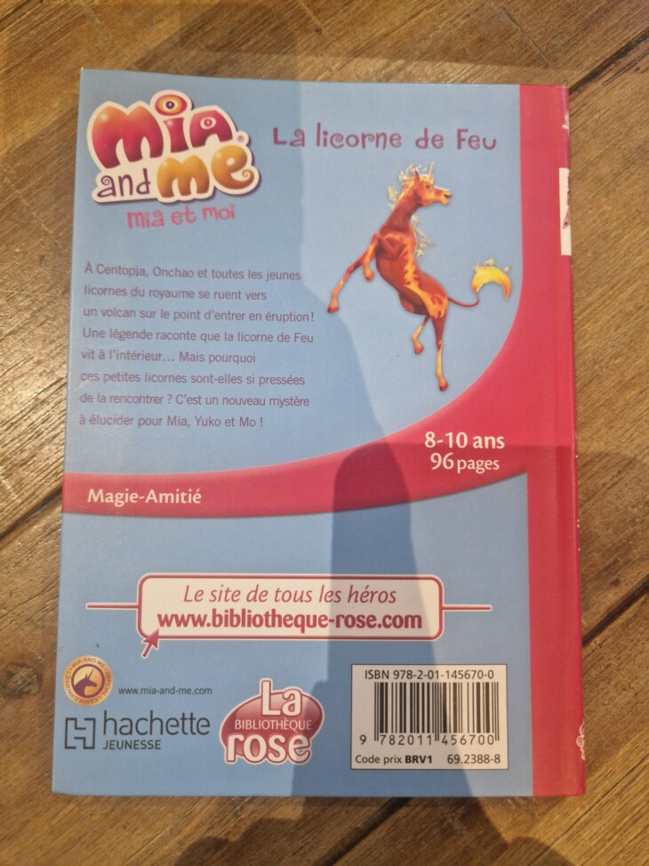 Livre "Mia et moi - La licorne de feu n°10" Bibliothèque rose - neuf - Image 2