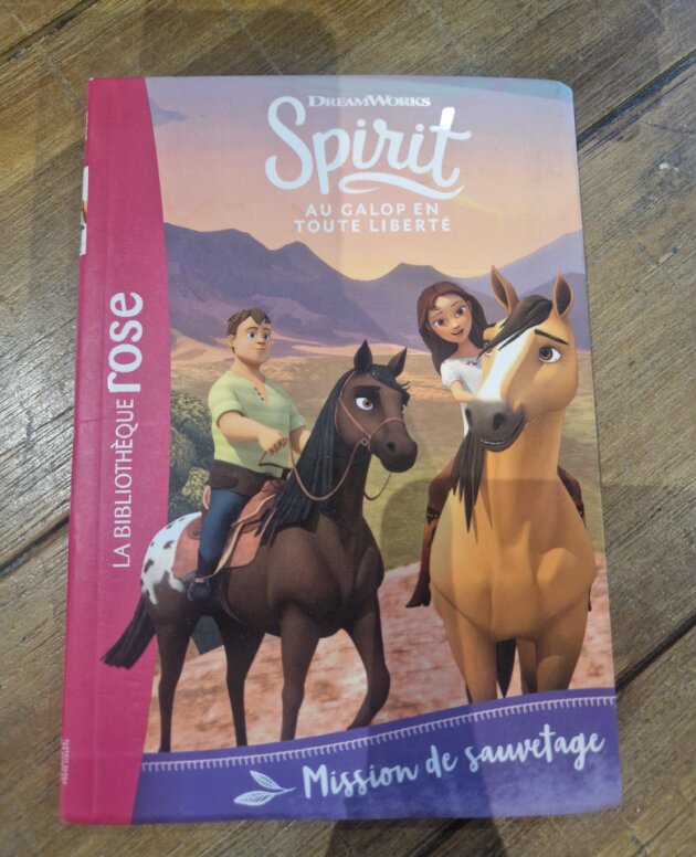 Livre "Spirit - Mission de sauvetage n°7" Bibliothèque rose - neuf
