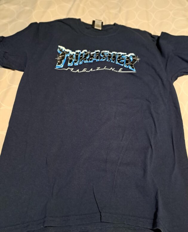T'Shirt Thrasher marine neige M