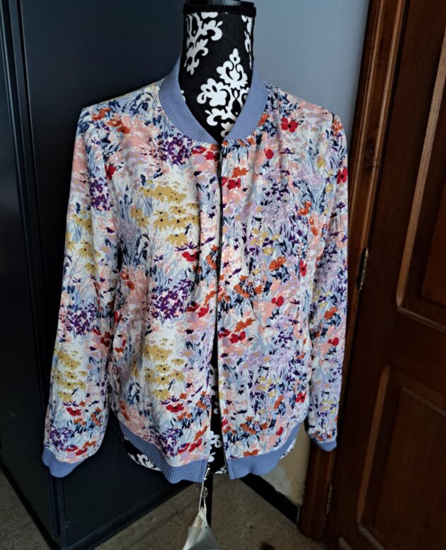 Bomber réversible fleuri bleu femme