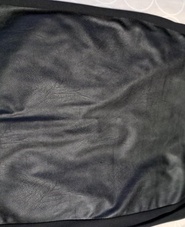 Jupe bi matière simili cuir noir