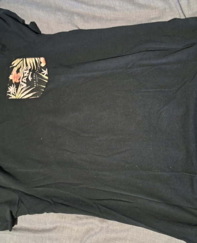 T'Shirt Vans noir poche fleurs