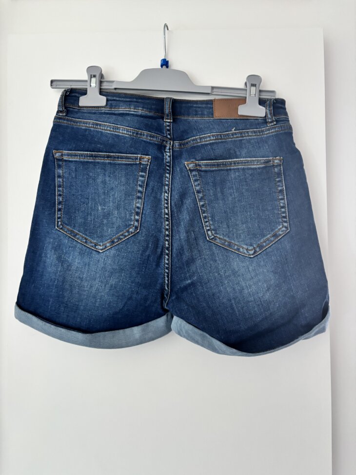 Short jeans - Image 2