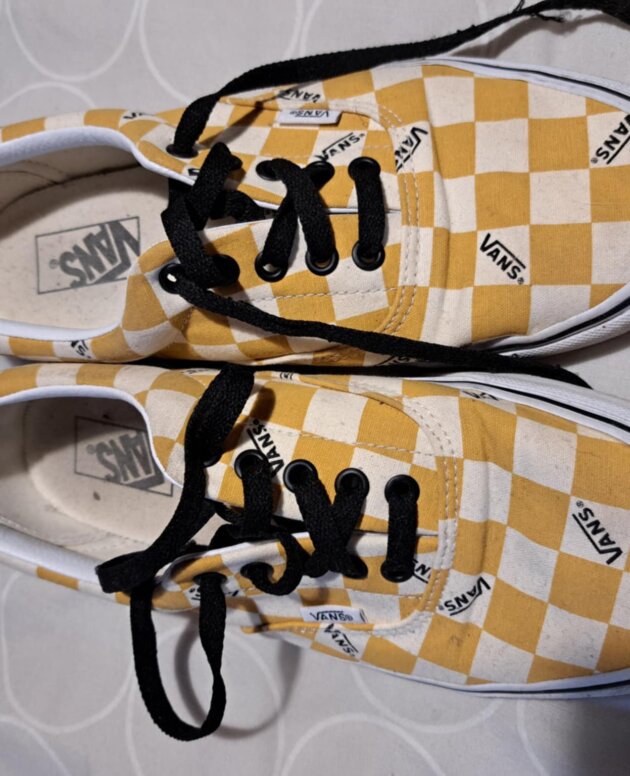 Vans damiers jaunes et blancs