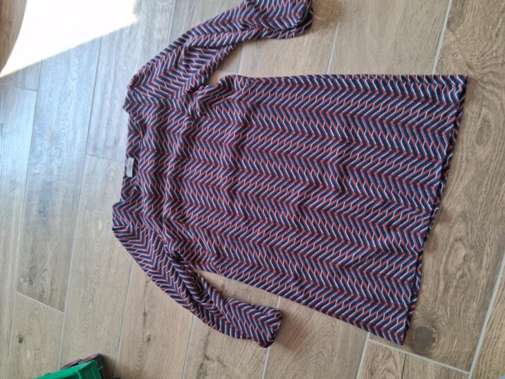 Robe hiver bleu/rouge Taille M/L