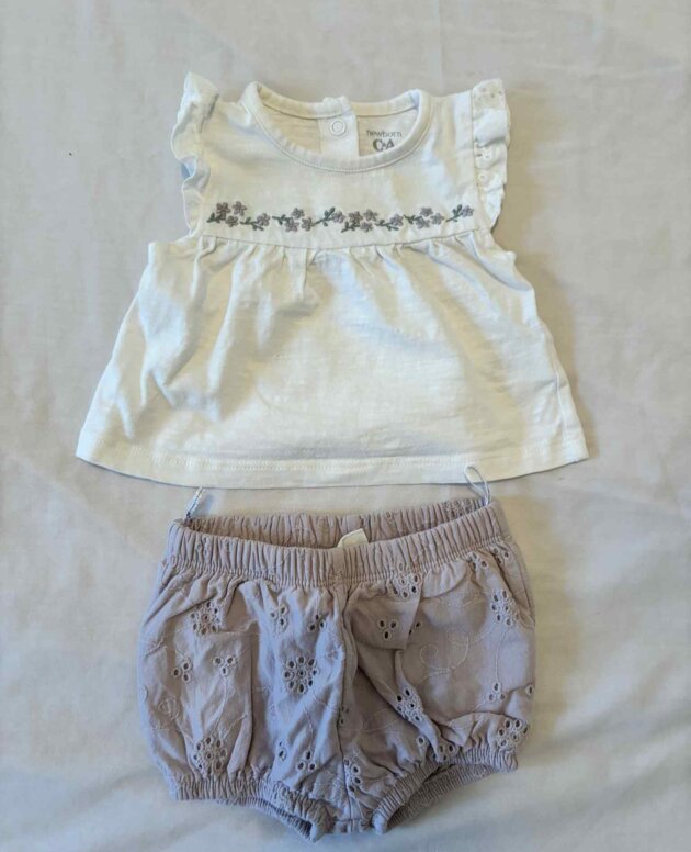 Ensemble t-shirt + short taille 56
