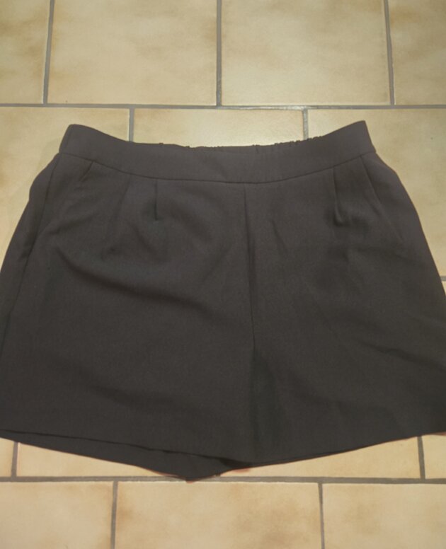 Short noir kiabi 44