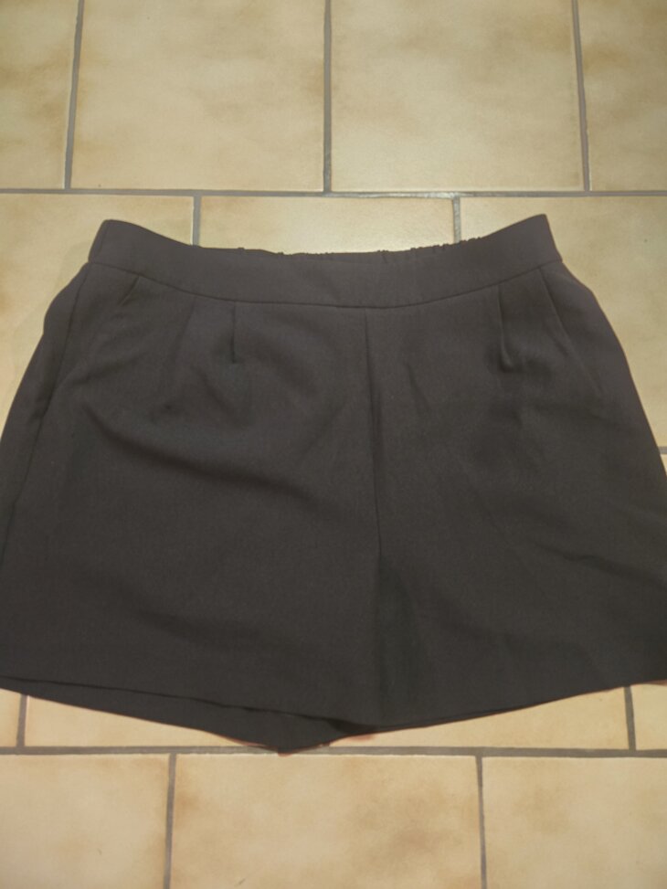 Short noir kiabi 44