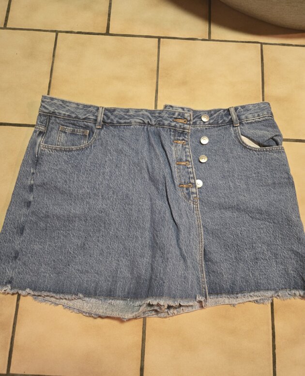 Jupe short kiabi 46