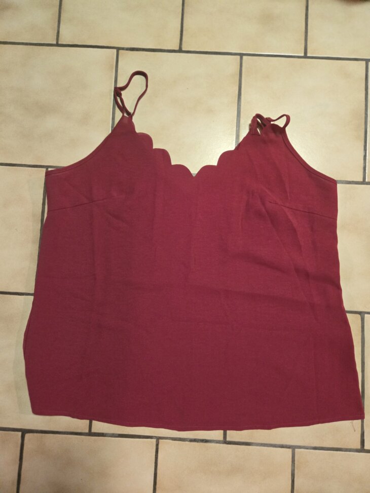 Top rouge T44
