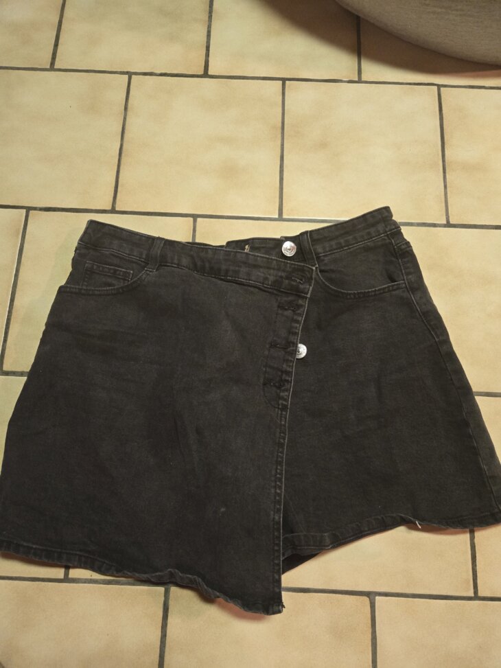 Jupe short noir 46