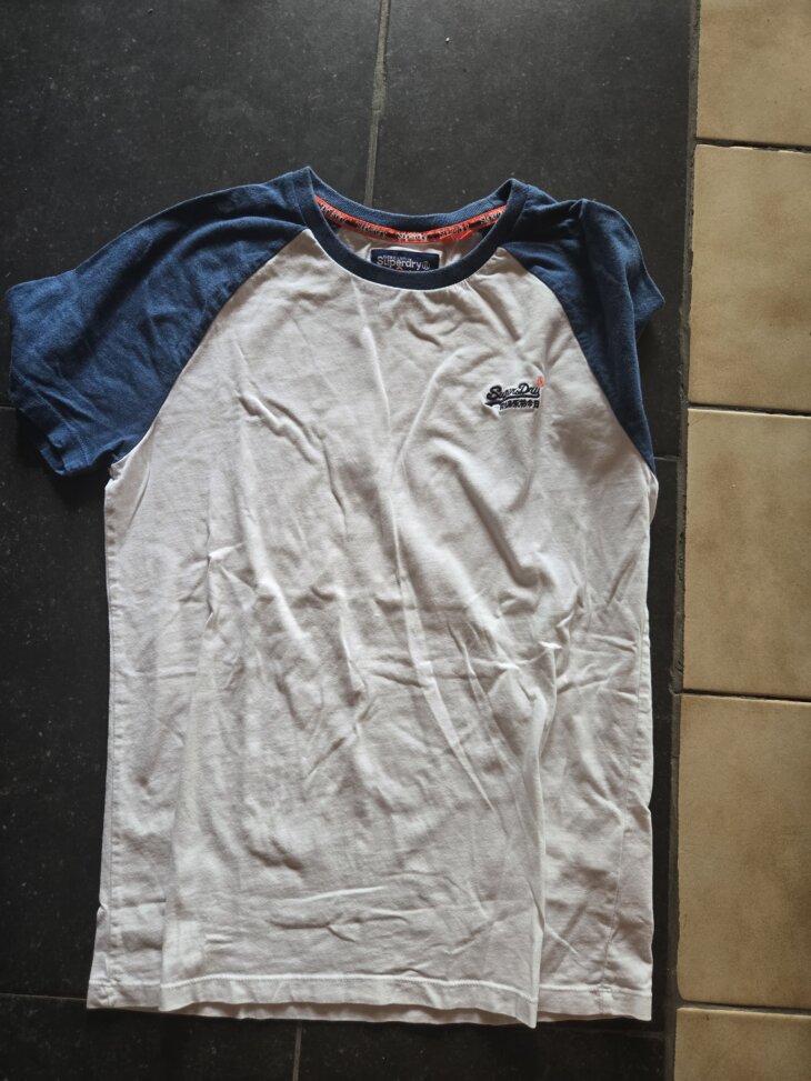 Tshirt superdry blanc et bleu M