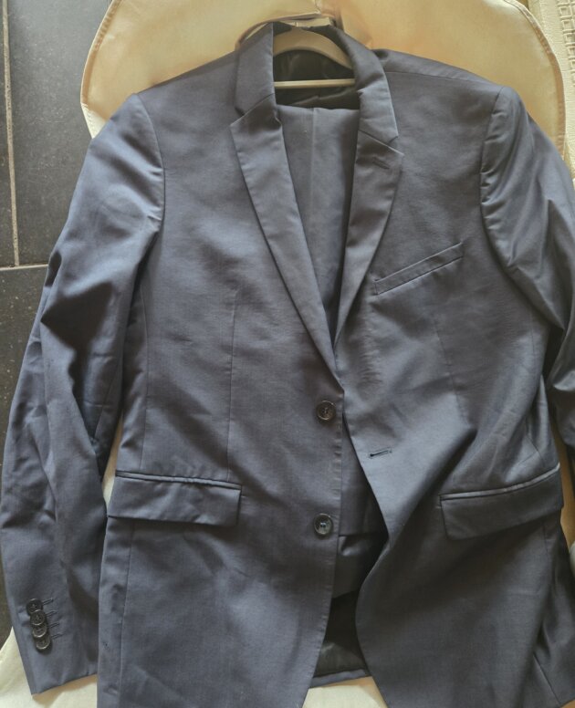 Costume bleu complet Brice 44