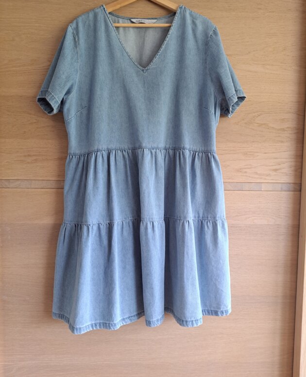 Robe en jeans taille 48