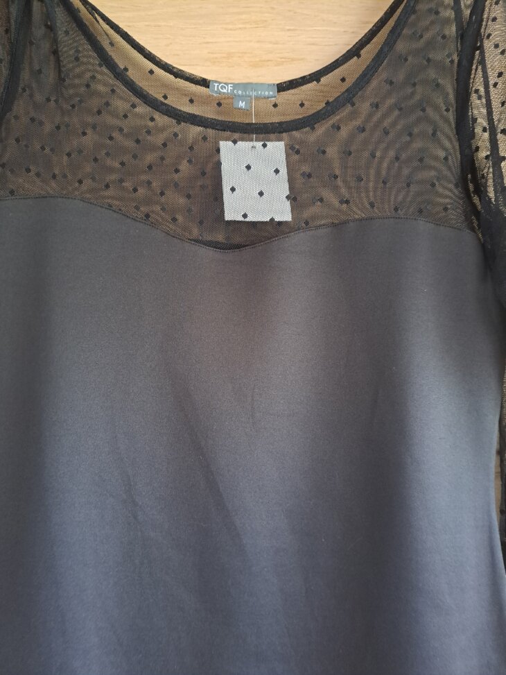 Robe noire bi matière taille M