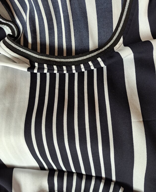 Robe lignée noire et blanche LolaLiza taille L