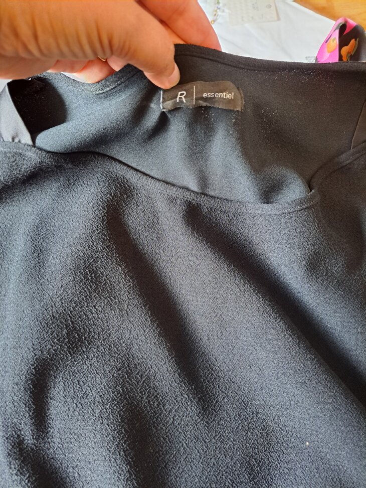 Robe noire la redoute, ceintrée avec poches