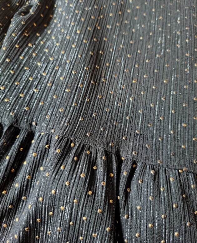 Robe superbe matière ok taille 42 à 46