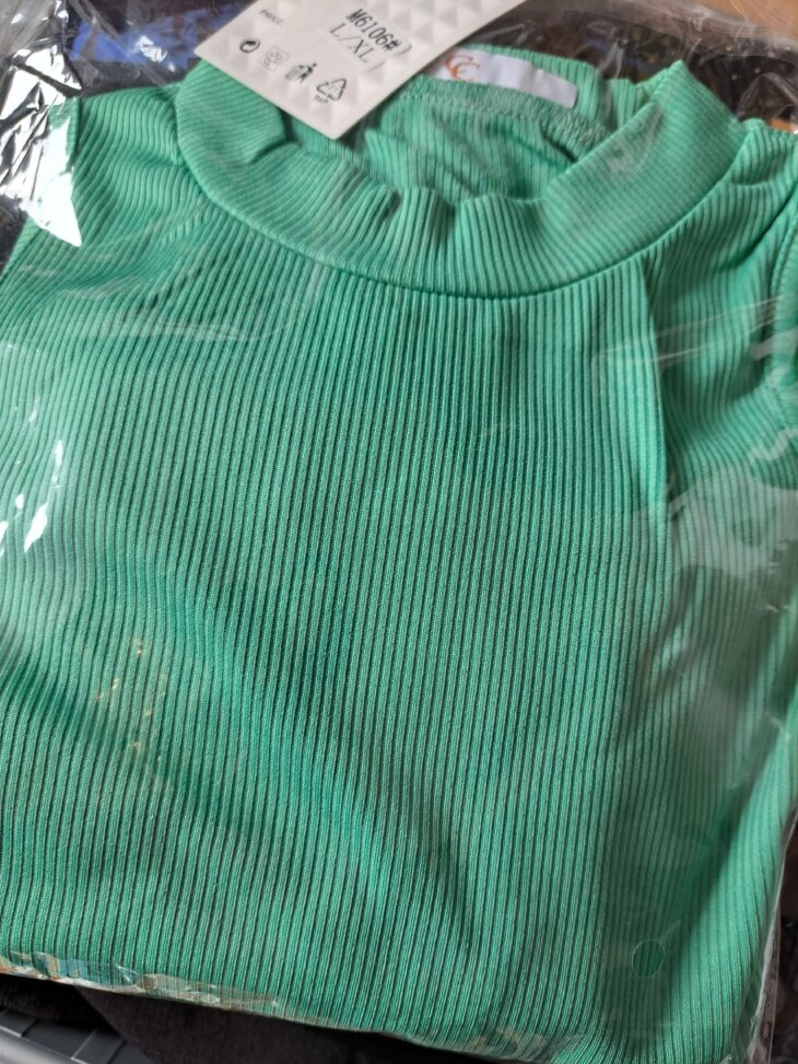 Ensemble top + cycliste vert taille L/XL