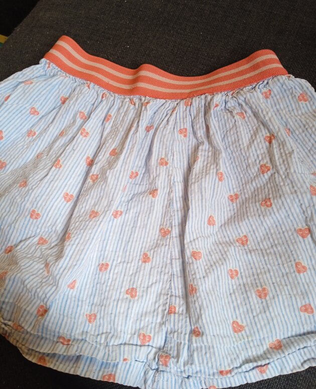 Jupe JBC taille 116