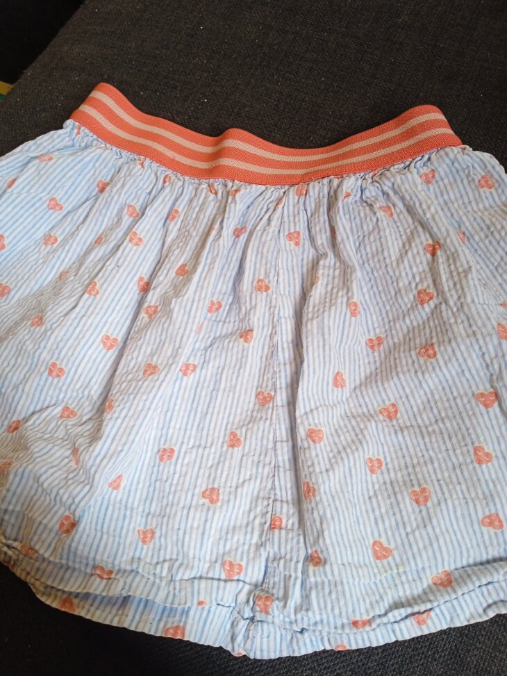 Jupe JBC taille 116