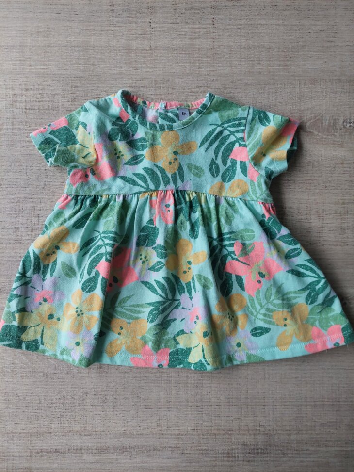Robe fleurie verte 6 mois