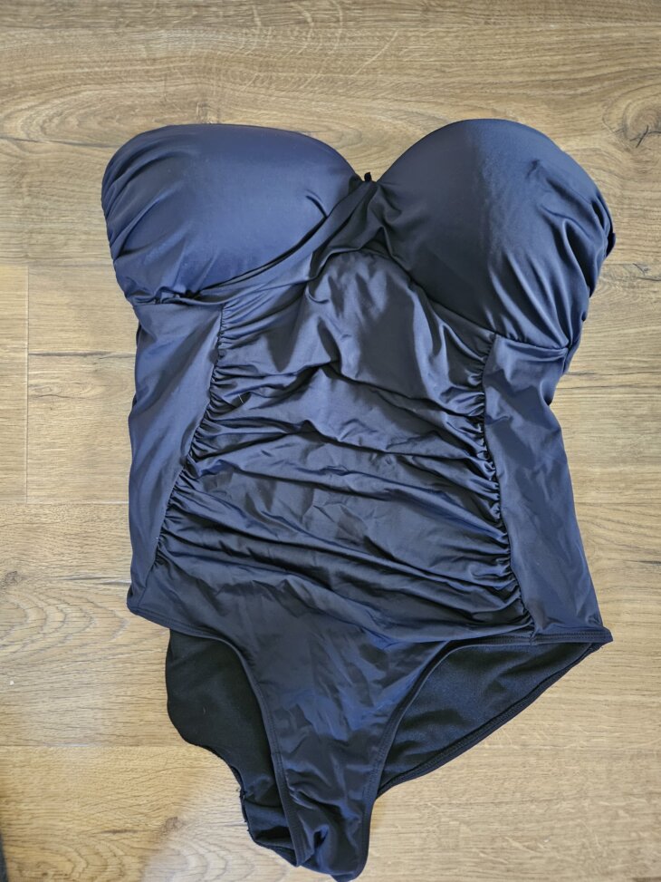 Maillot noir T.46