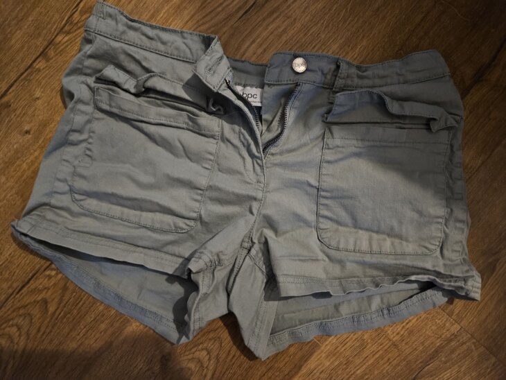 Short T. 42