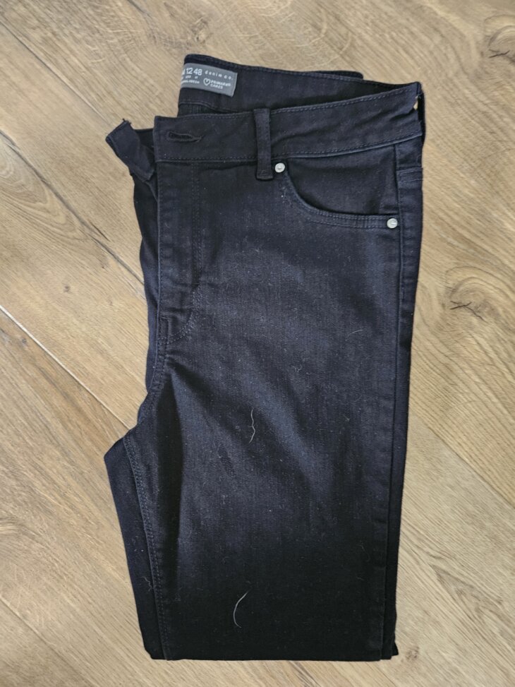 Jeans noir T. 44