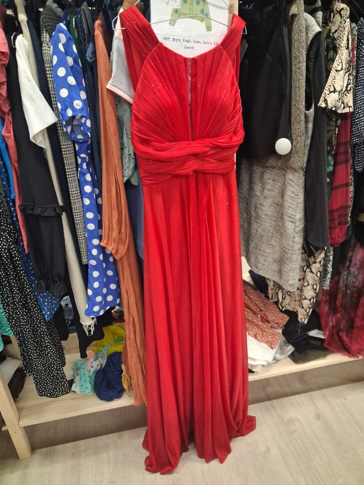 Robe de bal rouge pailletée L