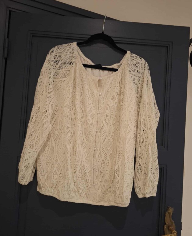 Blouse blanche dentelle - Taille 48 - Marque ESTVL