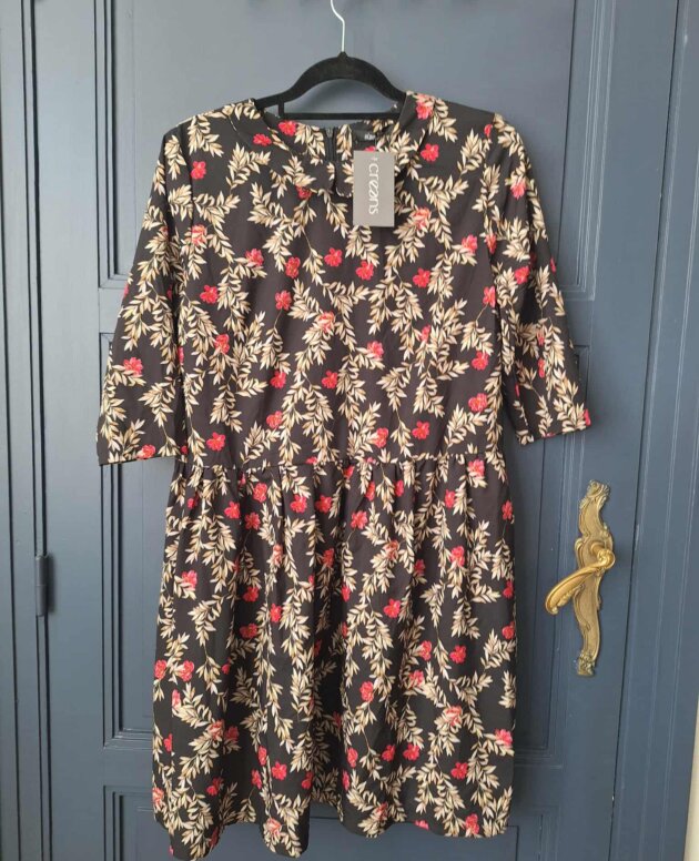 Robe noire feuilles et fleurs - Taille XL - Marque CREANS