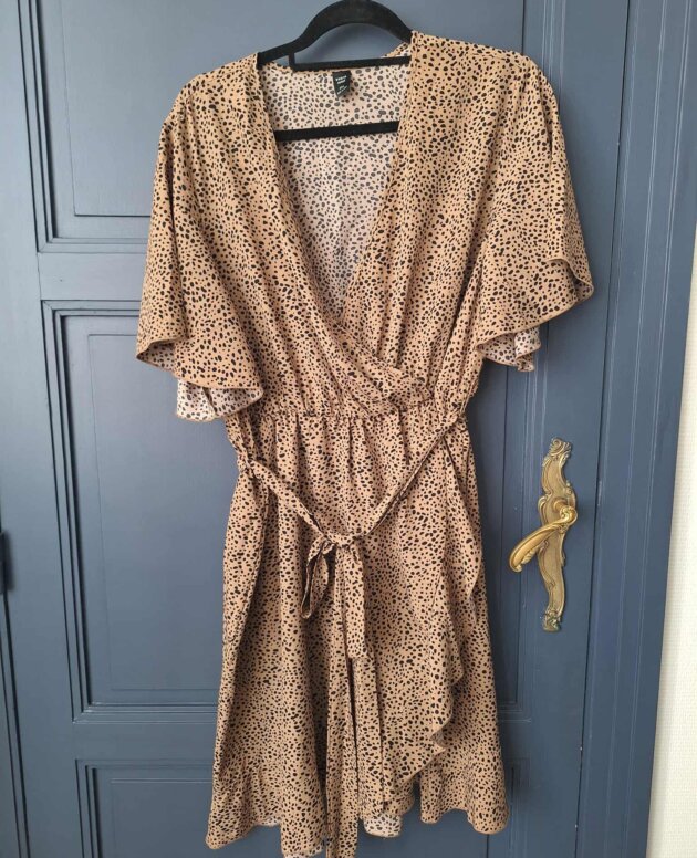 Robe brune motifs tâches - Taille 2XL - Marque SHEIN