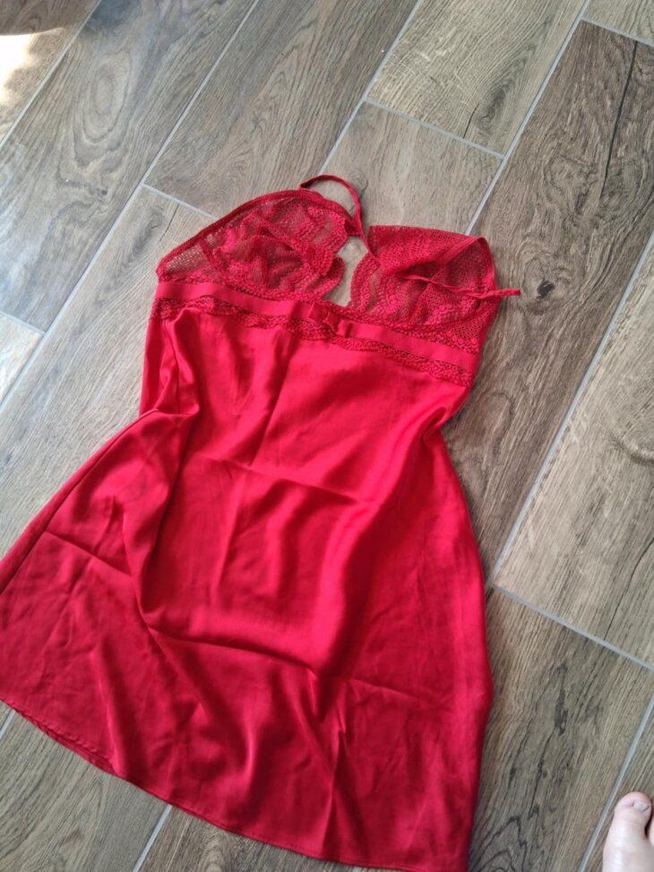 Nuisette Rouge ETAM Taille 42