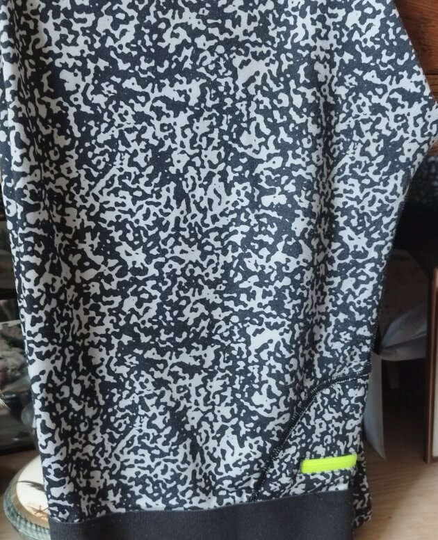 Legging sport H&M, long gris moucheté noir