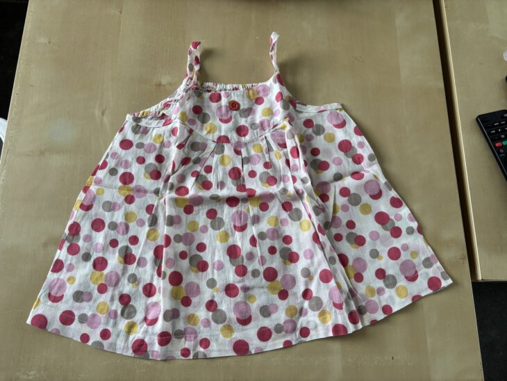 robe légère à pois