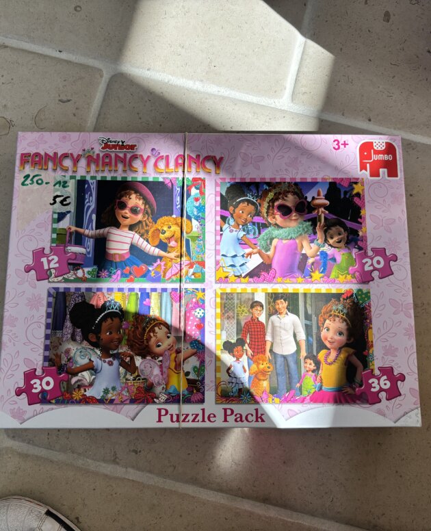 Puzzle Nancy Clancy