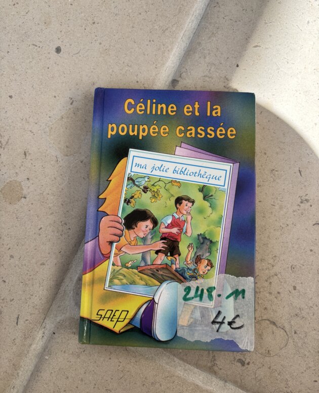 livre Céline et la poupée cassée