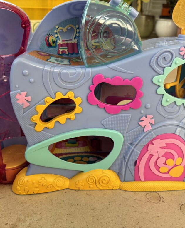 Maison pet shop