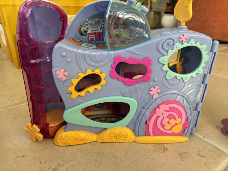 Maison pet shop