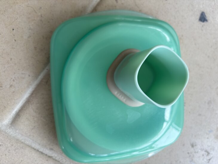 assiette bleue