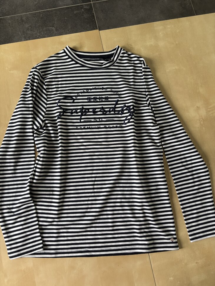 pull rayé Superdry taille 36