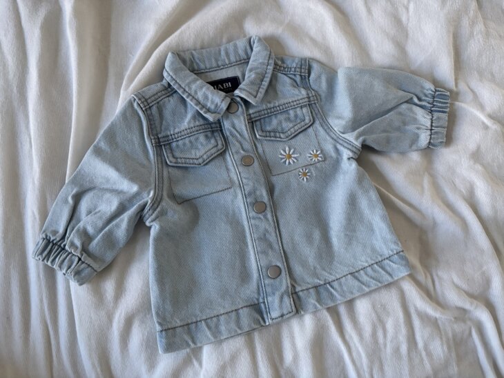 veste en jeans taille 3 mois