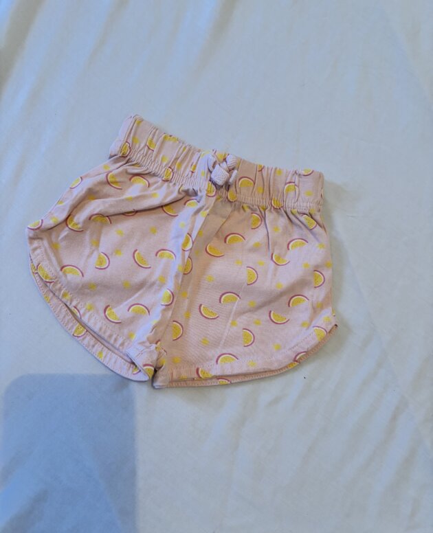 Short taille 6 mois